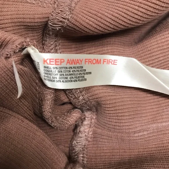 Anthropologie Daily Practice NWT, cotton mix, hooded crop. Dusty rose- M - Picture 6 of 6